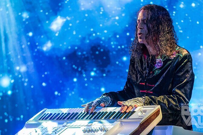 Raiding the Rock Vault at the Hard Rock Cafe in Las Vegas - The Verdict: Who Should Consider This Show?