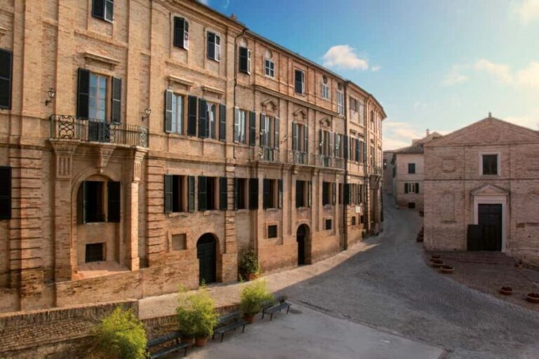 Recanati: Leopardi's Library and Private Rooms Tour - Unpacking the Tour: What You Can Expect