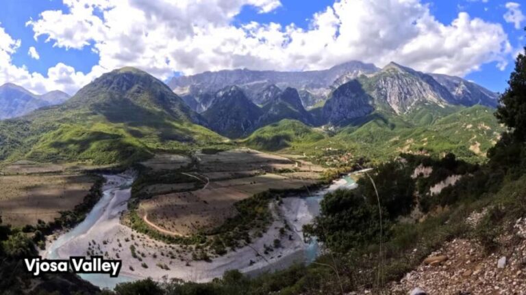 RED LINE: VIP daily tour with SUV: Vlore-Gjirokaster-Permet - What Makes This Tour Stand Out?