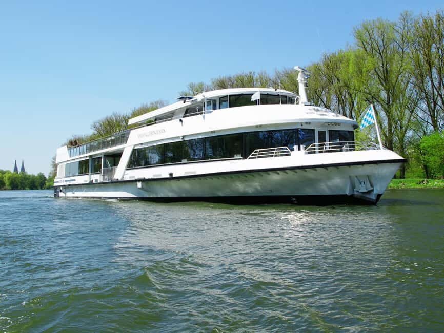 Regensburg: Sightseeing Boat Tour to Walhalla - Itinerary Breakdown