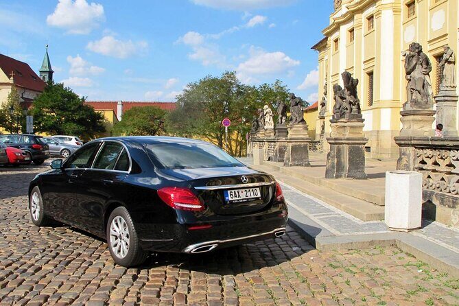 Regensburg to Prague Private Transfer - Who Would Benefit Most?