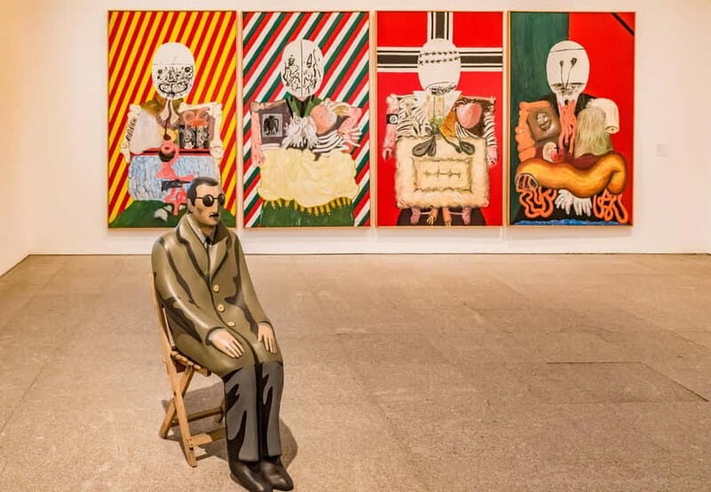 Reina Sofía Museum - Guided tour IN ITALIAN with family discount. - Is This Tour Right for You?