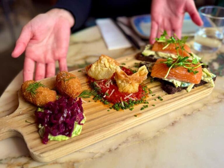 Reykjavik: Food Tour with 6+ Tastings of Icelandic Classics - The Guide and Group Experience