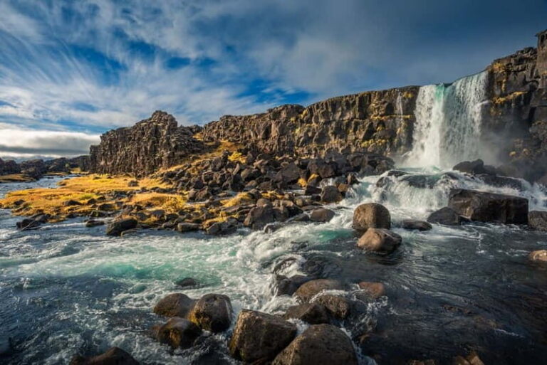 Reykjavík: Golden Circle & Secret Lagoon Day Trip with Lunch - Who Should Consider This Tour?