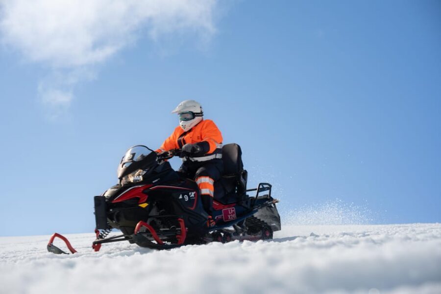 Reykjavik: Golden Circle Super Jeep Tour with Snowmobiling - A Closer Look at the Tour Experience