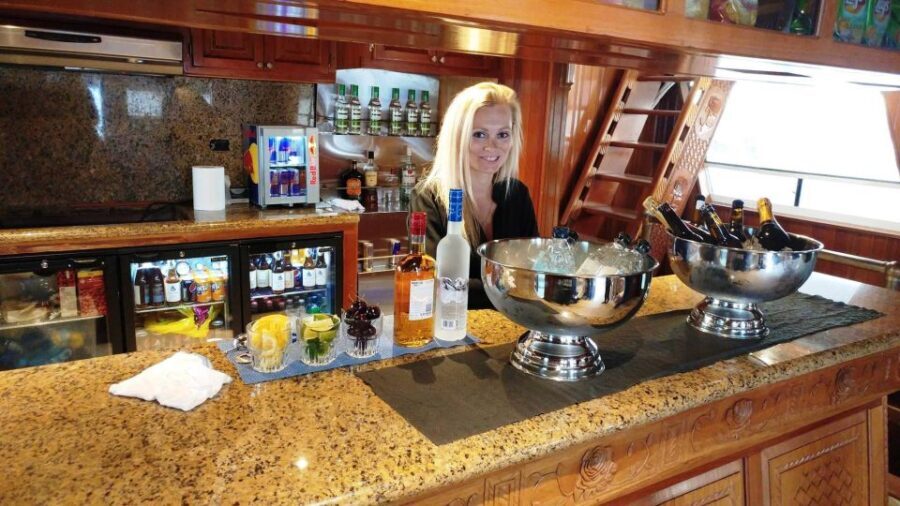 Reykjavik: New Years Fireworks Midnight Cruise - What’s Included and What’s Not