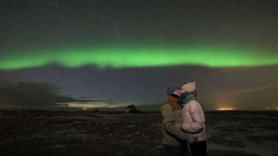 Reykjavik: Northern Lights Private Tour - Why Small Group and Private Tours Matter