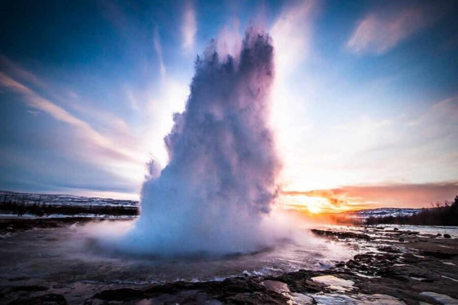 Reykjavik: Private Golden Circle & Secret Lagoon Tour - What Sets This Tour Apart