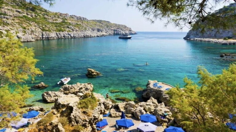 Rhodes: Boat Party Cruise with Live DJ - The Experience and Atmosphere