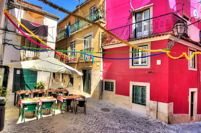 Ride the Stories of Lisbon  Tuk Tuk Experience - Exploring the Itinerary: Stops and Sights