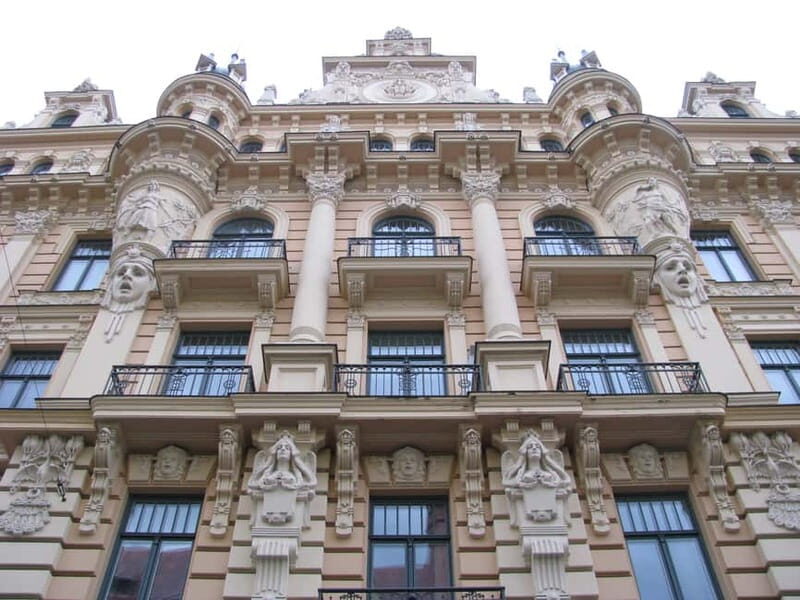 Riga: 2-Hour History of Art Nouveau Walking Tour - The Experience in Detail