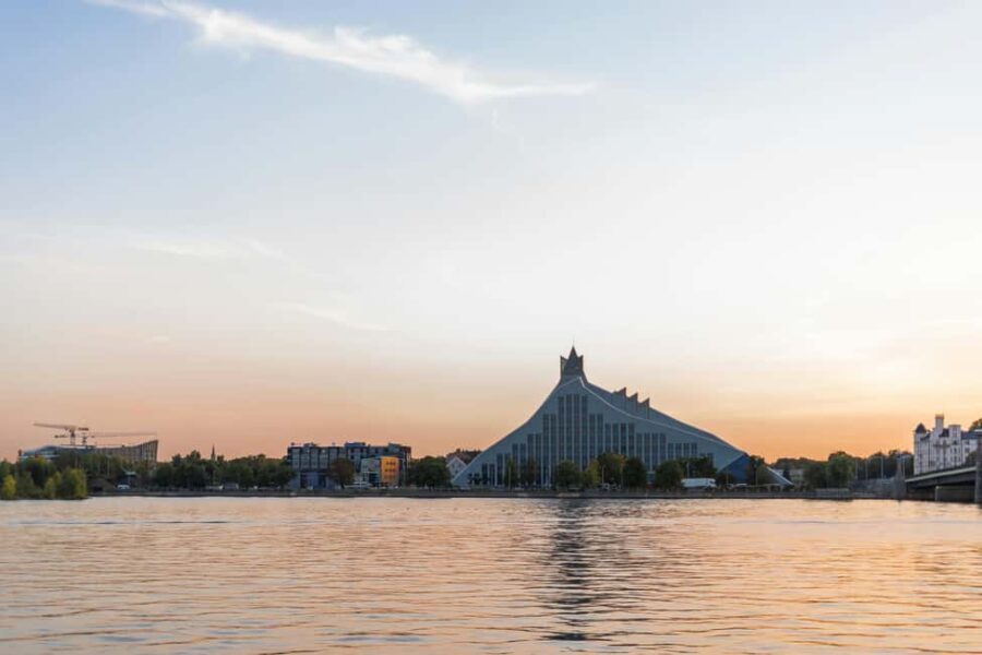 Riga: E-Foil Board Ride with Training and Equipment - What to Expect When You Book an E-Foil in Riga