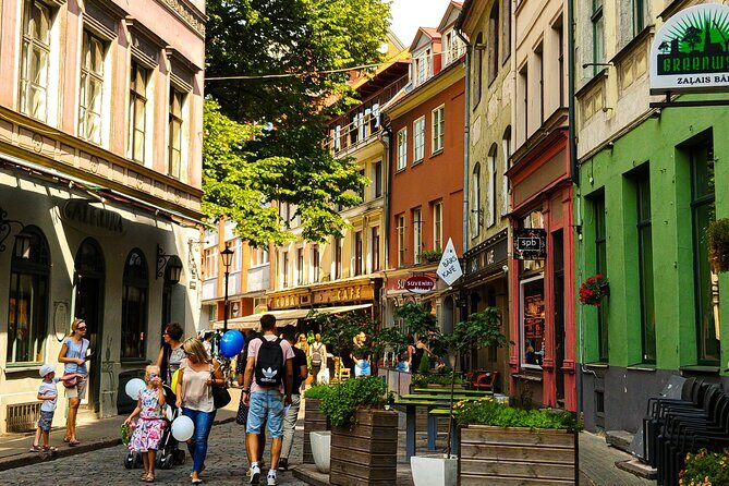 Riga Like a Local: Customized Private Tour - Who is this tour best suited for?