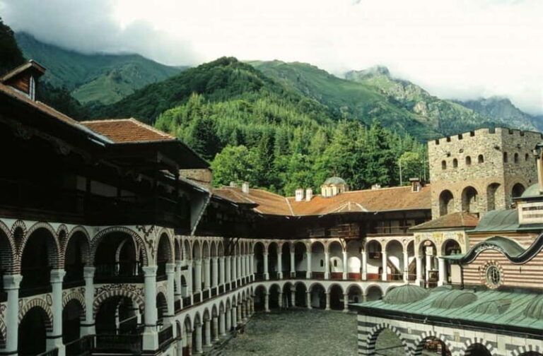 Rila Monastery and Boyana Church Eco Private Tour - The Itinerary in Detail