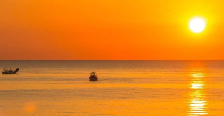 Rimini: Beach umbrella, drink and Jacuzzi at 26 TikiBeach - The Itinerary and Practical Details