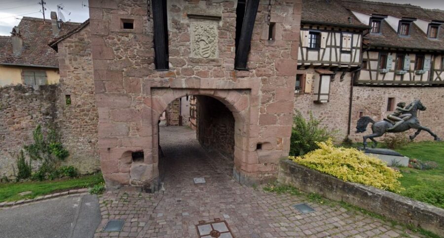 Riquewihr: Private Guided Walking Tour - Exploring the Sights of Riquewihr in Depth