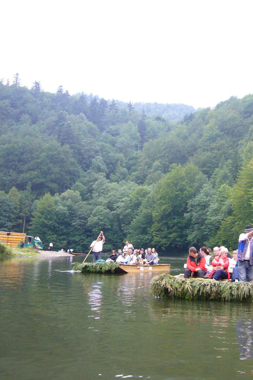 River Dunajec Cruise on Wooden Rafts with Guide - What’s Included and What to Keep in Mind