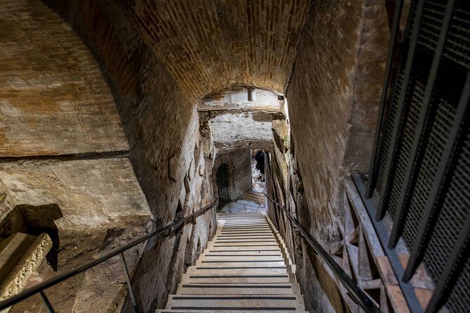 Roman Countryside Walk: Catacombs, Aqueducts and Appian Way - Who Should Book This Tour?