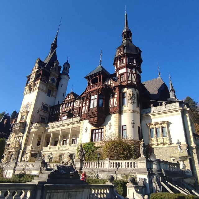 Romania: private 12 days tour with bed and breakfast - Frequently Asked Questions