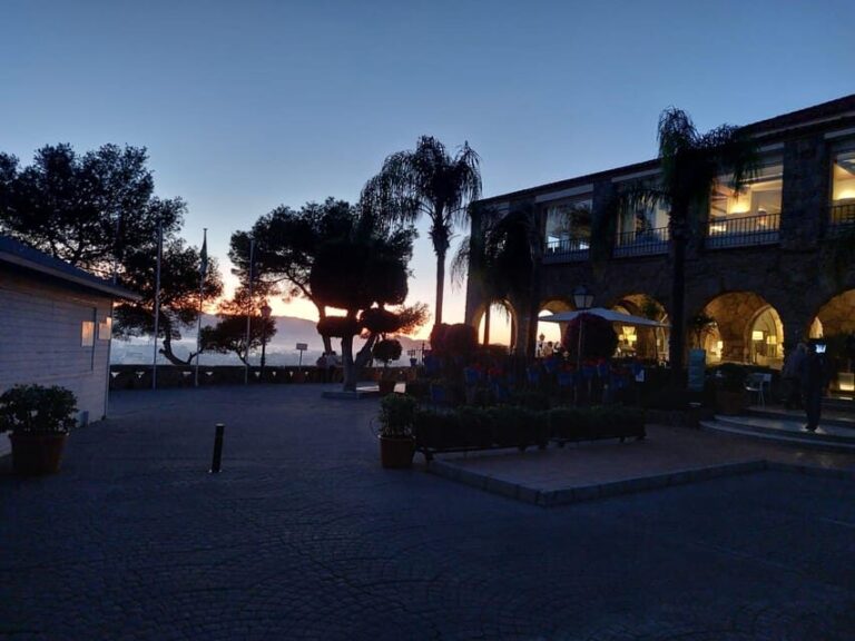 Romantic Night Tour of Málaga by Electric Car - What You Can Expect from the Tour