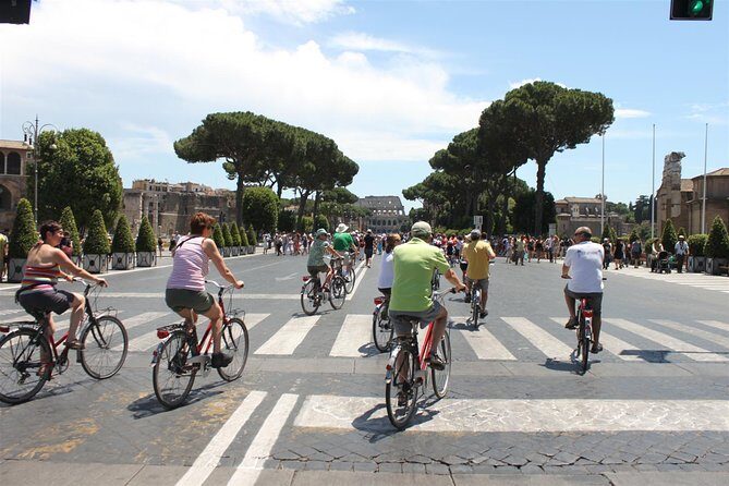 Rome by bike - Classic Rome Tour - The Ride Through Rome: An In-Depth Look
