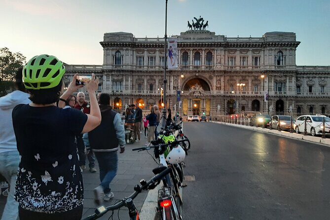 Rome by Night PRIVATE e-bike Tour - What Makes This Tour Stand Out?