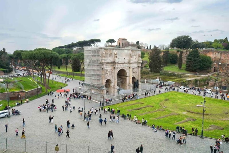 Rome: Colosseum Roman Forum and Palatine Hill Tour - The Tech and Extras: VR Experience and Guides