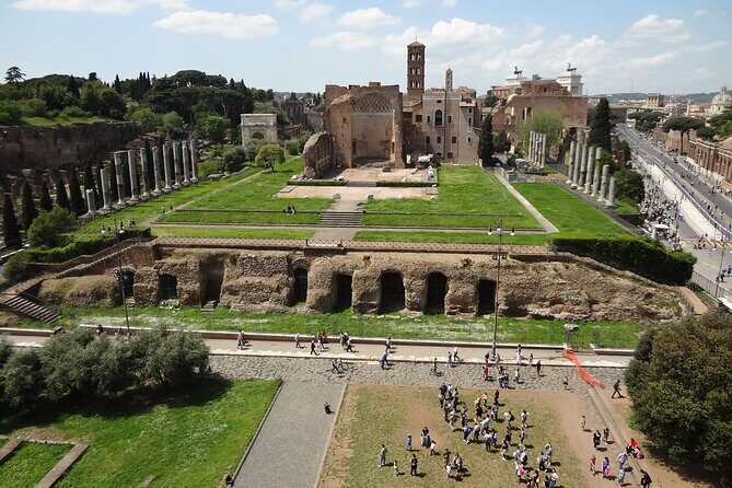 Rome Colosseum Tour with Roman Forums and other Famous Must-See Ancient Sites - Who Should Consider This Tour?