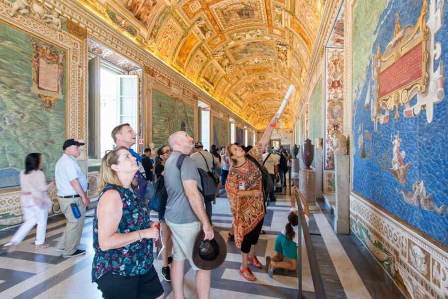 Rome: Guided Tour of St. Peters Basilica & Panoramic Dome - The Art, Architecture, and Masterpieces