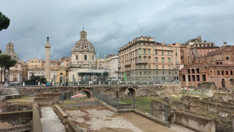 Rome: Guided Walking Tour with Headsets - Itinerary Breakdown: What You’ll See
