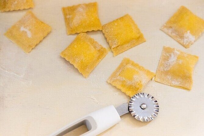 Rome: Hands-on Fettuccine, Ravioli & Tiramisu Cooking Class - Why We Think This Tour Works Well
