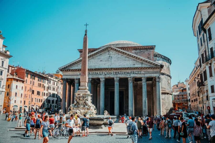 Rome: Hop-on Hop-off Bus tour + Pantheon Priority Entry - The Bus Experience: Comfort and Convenience