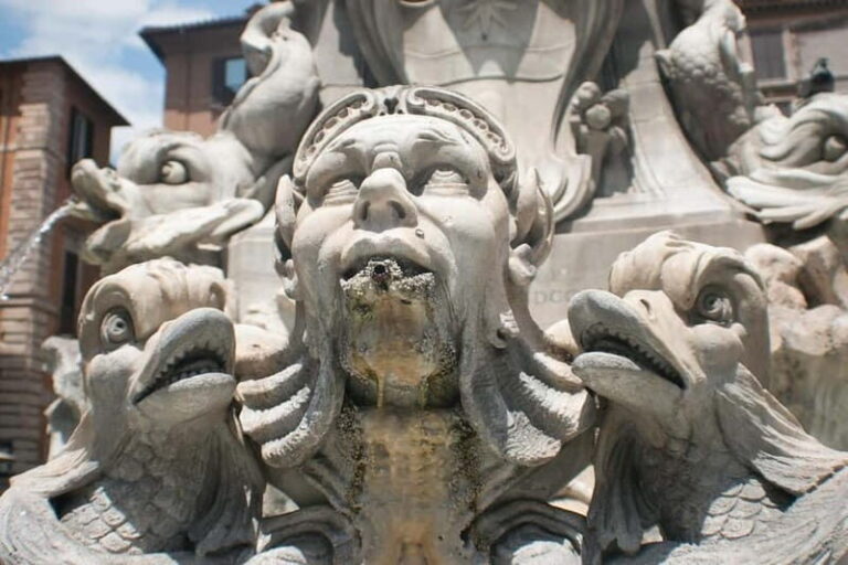 Rome: Pantheon Entry with Host and Digital Commentary Link - The Details of the Experience