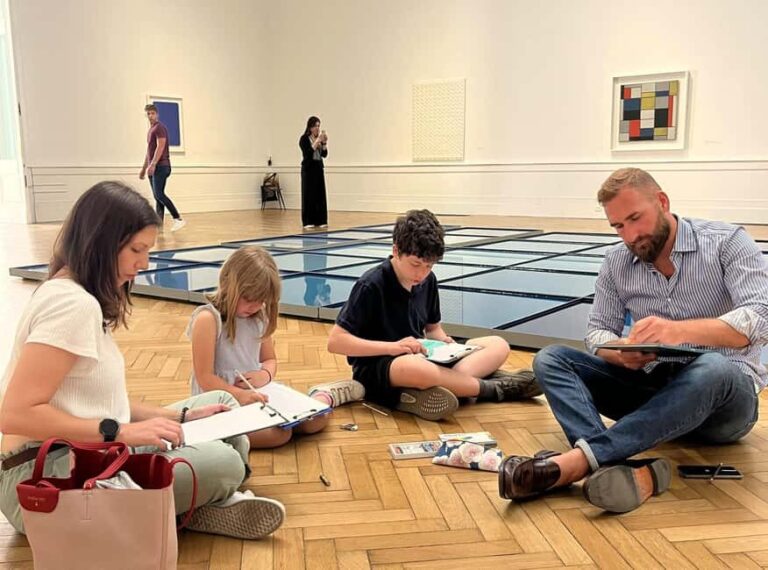 Rome: Private Family-Friendly Guided Tour & Art Workshop - What Makes This Tour Stand Out?