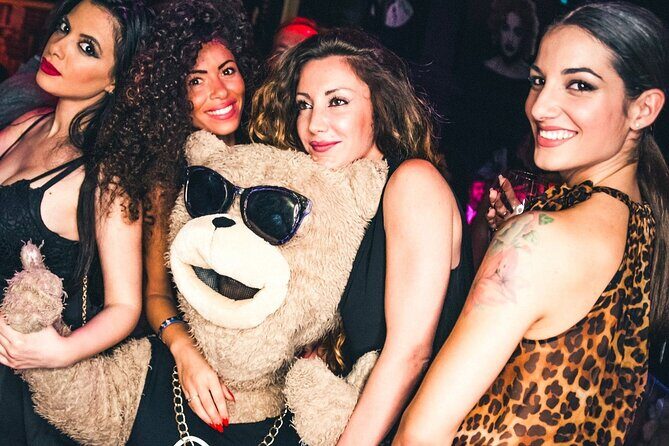 Rome Pub Crawl in the Old Town - What’s Included and Not