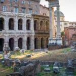 Rome: Trastevere and Jewish Ghetto Highlights Tour - Crossing to Tiber Island