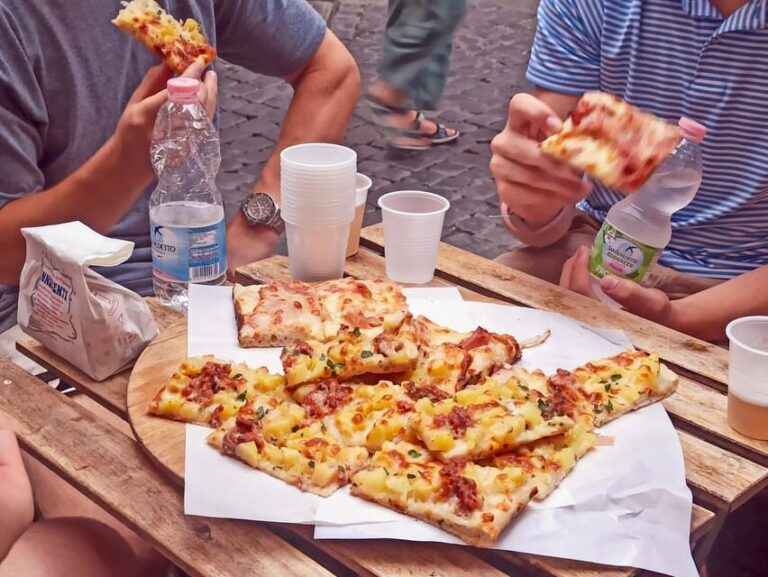 Rome: Trastevere Quarter Street Food Tour with Sightseeing - Analyzing the Value