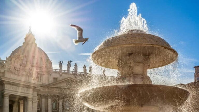 Rome: Vatican Museum and Sistine Chapel Semi Private Tour - Group Size and Tour Logistics