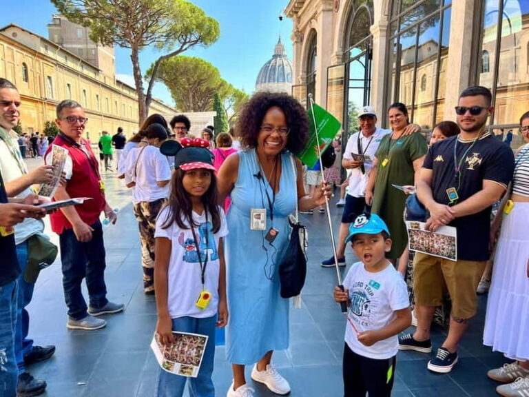 Rome: Vatican Museums, Sistine Chapel and Basilica Tour - Inside the Vatican Museums