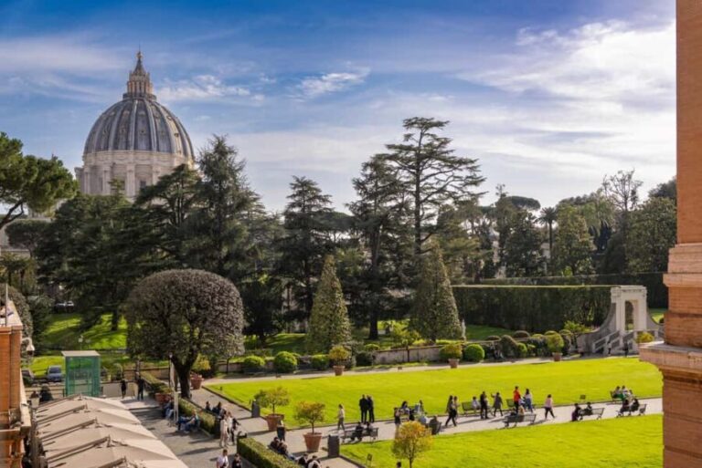 Rome: Vatican Museums & Sistine Chapel Tour & Priority Entry - The Experience From the Perspective of Travelers