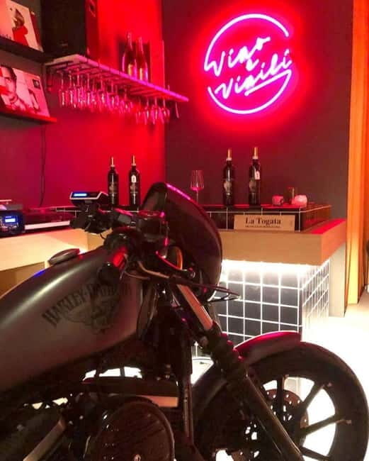 Rome: Wine & Vintage Vinyl Experience - Who will love this experience?