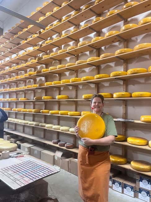 Rotterdam: Kinderdijk UNESCO Cheese Farm Experience - The Experience in Detail