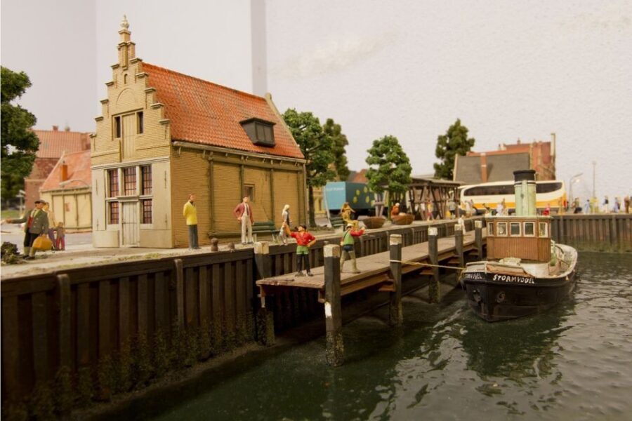 Rotterdam: Miniworld Rotterdam Entry Ticket - The Day-Night Cycle