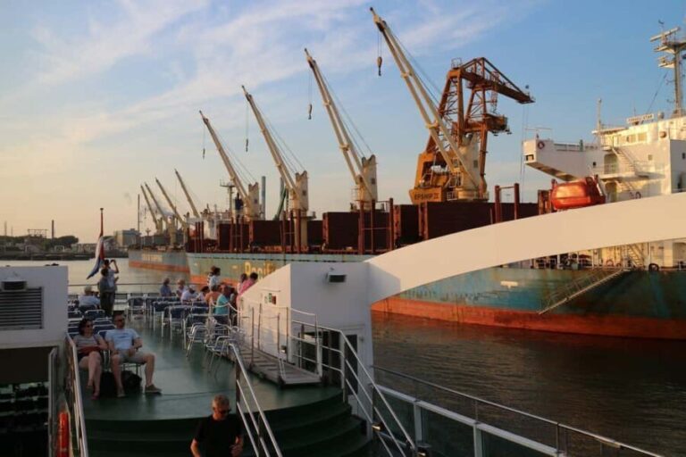 Rotterdam: Summer Evening Cruise with Live Entertainment - Live Entertainment and Music