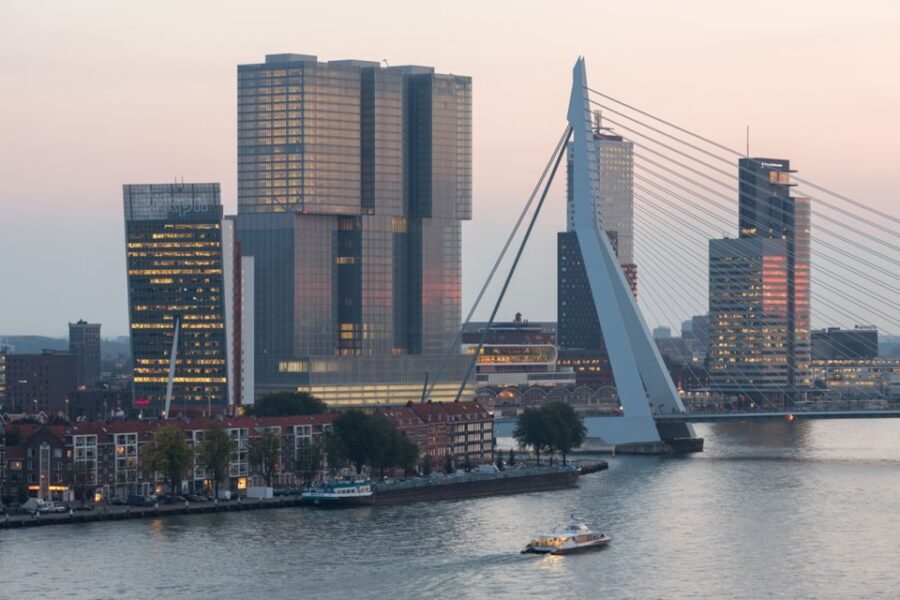 Rotterdam: Wilhelminapier, High-rise & floating architecture - Exploring Rotterdam’s Wilhelminapier: What to Expect