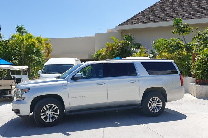 Round trip transfer (Cancun area) - Deep Dive: The Experience in Detail