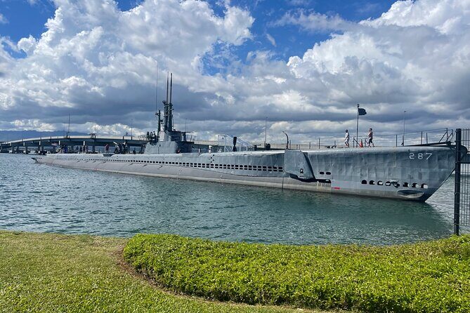 Roundtrip Shuttle from Waikiki-Pearl Harbor National Memorial - The Route and What You’ll See