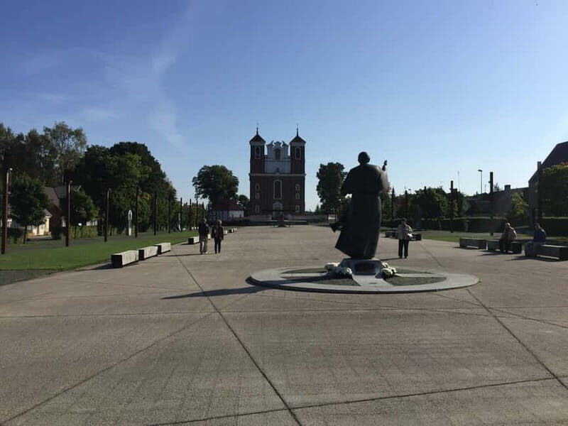 Route of John Paul II: Hill of Crosses, Tytuvenai & Siluva - What You Can Expect on the Day