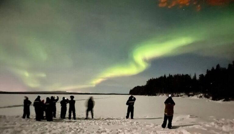 Rovaniemi: Arctic Ice Floating Experience - Suiting Up & Preparation