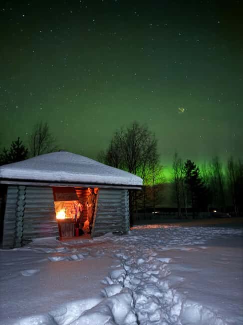 Rovaniemi: Aurora hunting and a fireside BBQ experience - Atmosphere and Scenery